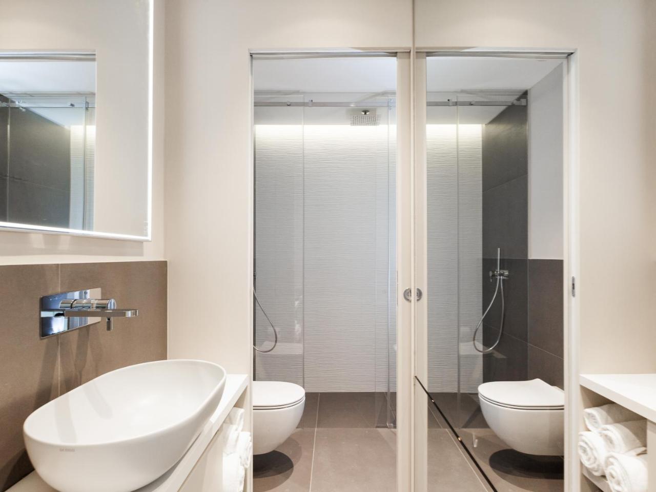 Easyhomes-Duomo Suites & Apartments Mailand Exterior foto