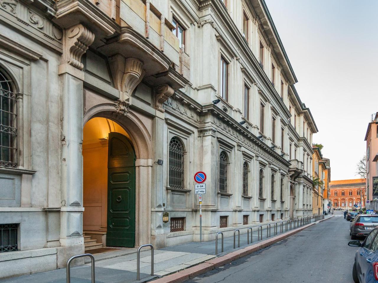 Easyhomes-Duomo Suites & Apartments Mailand Exterior foto